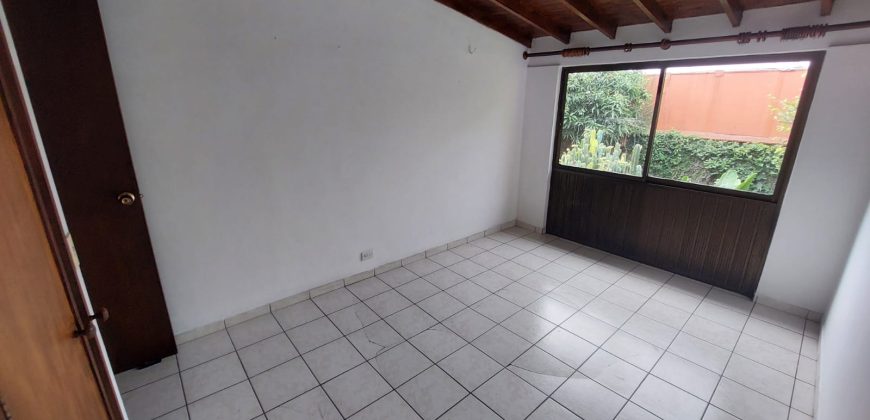 ARRIENDO CASA DÚPLEX EN BELÉN LA PALMA