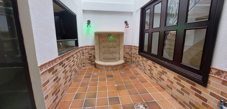 ARRIENDO CASA EN SABANETA