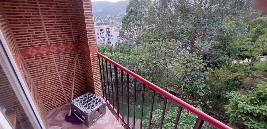 ARRIENDO APARTAMENTO EN LA AURORA