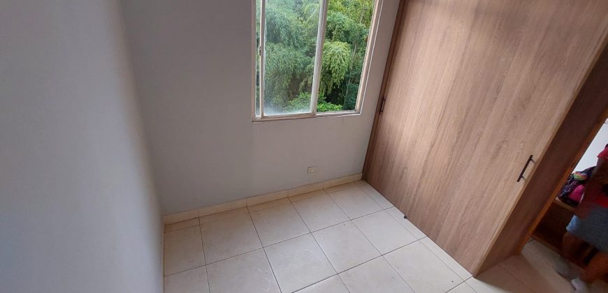 ARRIENDO APARTAMENTO EN LA AURORA