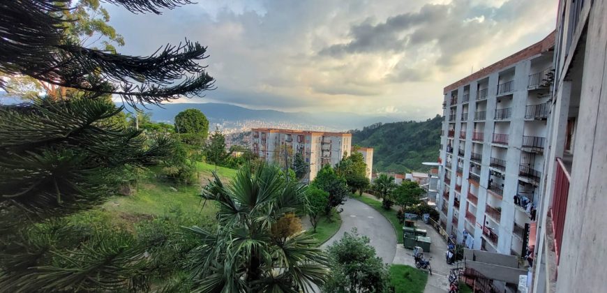 ARRIENDO APARTAMENTO EN LA AURORA