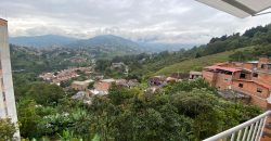 VENDO APARTAMENTO EN LA AURORA