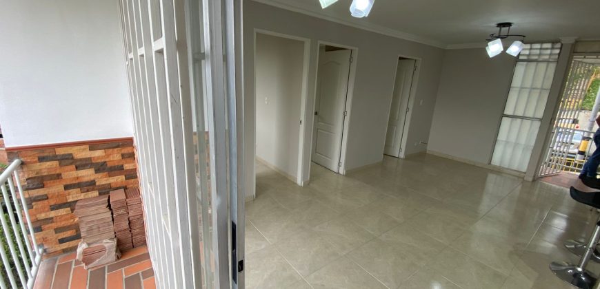 VENDO APARTAMENTO EN LA AURORA
