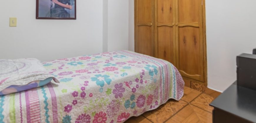 VENDO APARTAMENTO EN BARRIO CRISTÓBAL