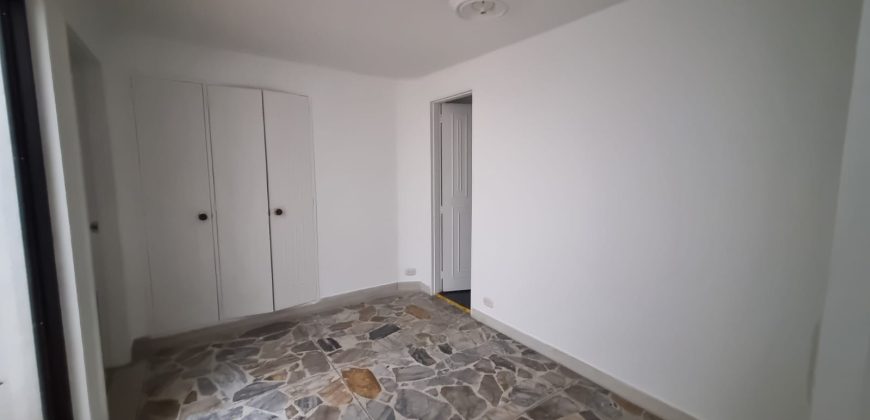 VENDO EDIFICIO EN CONQUISTADORES