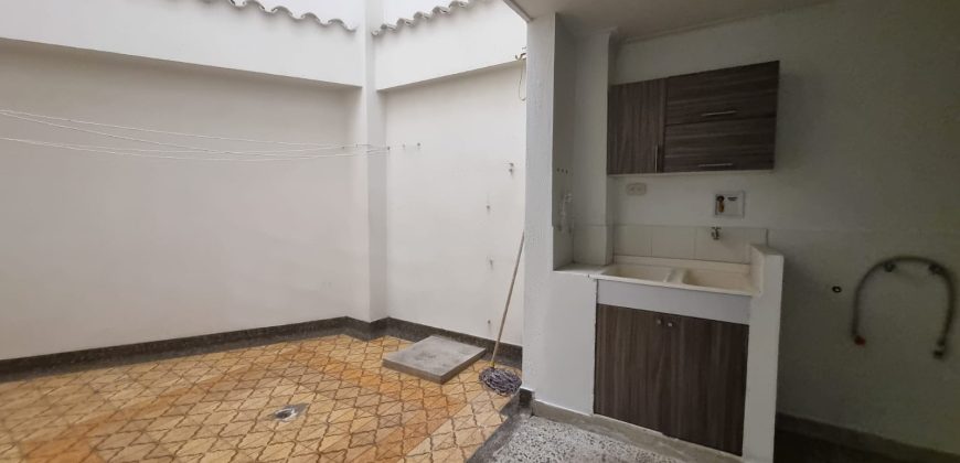 VENDO EDIFICIO EN CONQUISTADORES