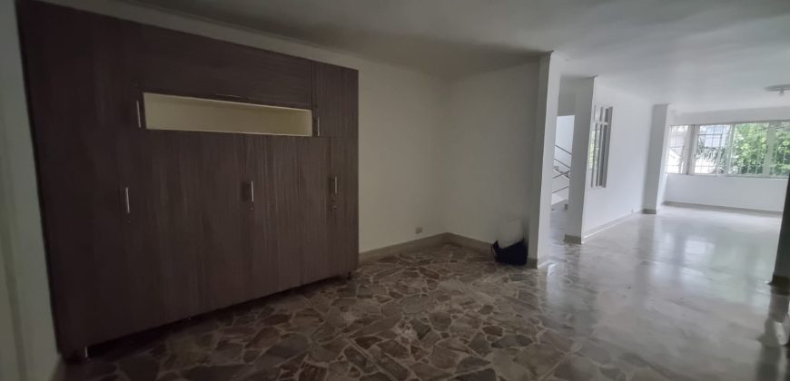 VENDO EDIFICIO EN CONQUISTADORES