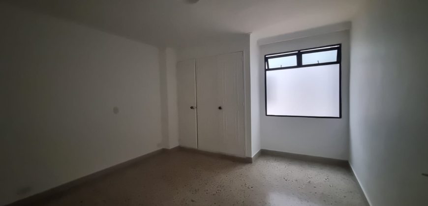 VENDO EDIFICIO EN CONQUISTADORES