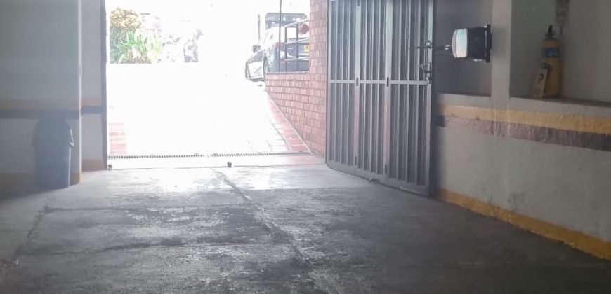 VENDO EDIFICIO EN CONQUISTADORES