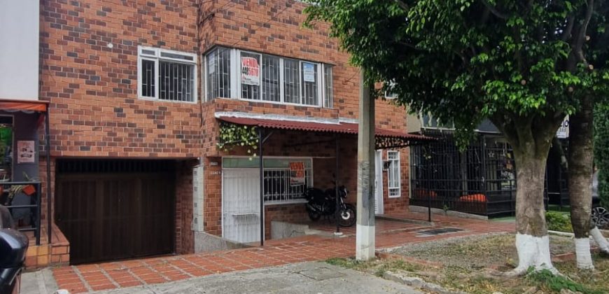 VENDO EDIFICIO EN CONQUISTADORES