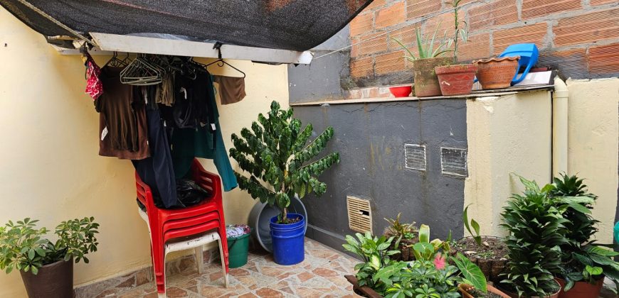 VENDO EDIFICIO EN MANRIQUE