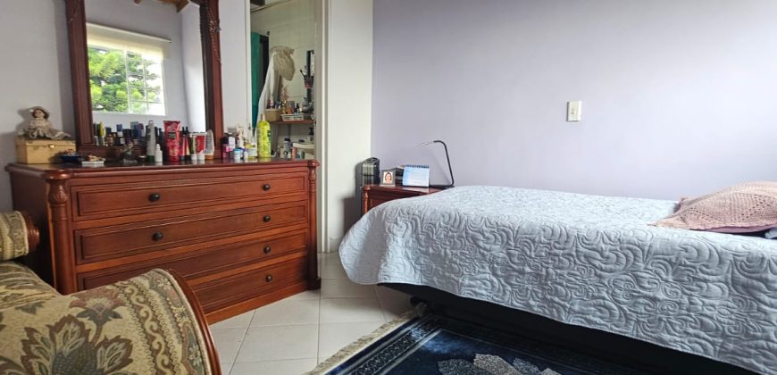 Vendo Casa dúplex Envigado