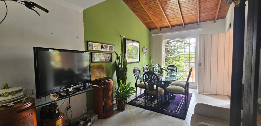 Vendo Casa dúplex Envigado