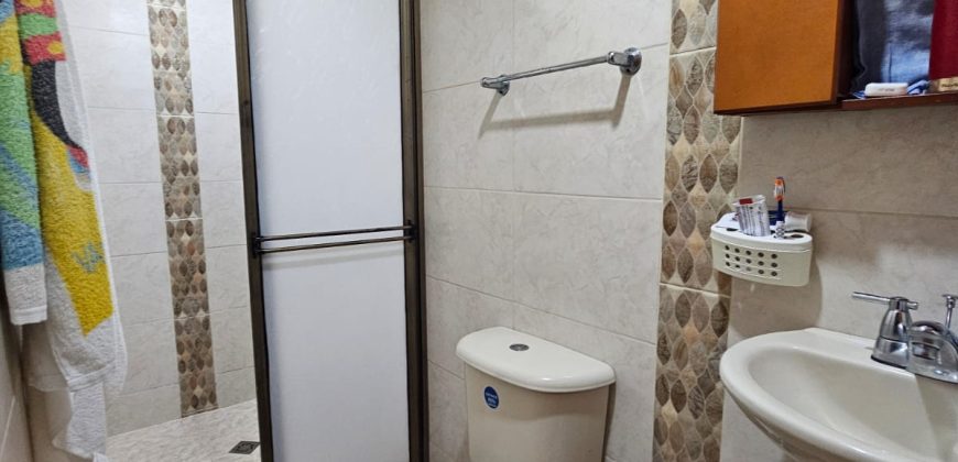 VENDO CASA EN LA FLORESTA