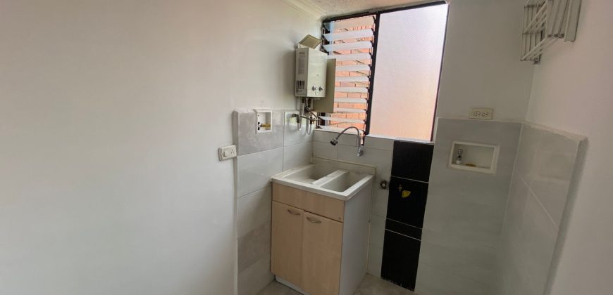 ARRIENDO APARTAMENTO EN LA LOMA DE LOS BERNAL