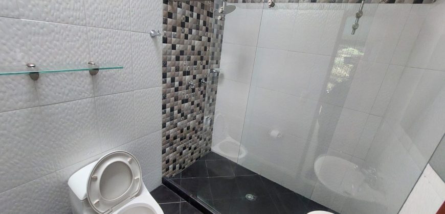 ARRIENDO CASA EN LOS ALMENDROS