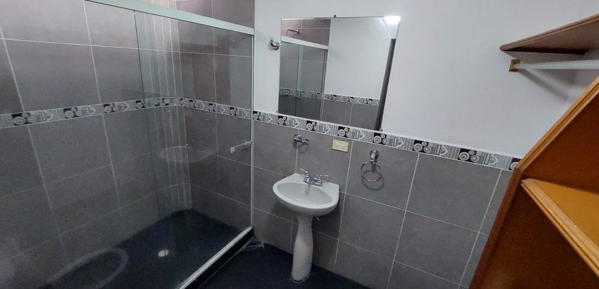 ARRIENDO CASA EN LOS ALMENDROS