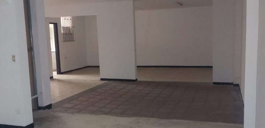 VENDO CASA COMERCIAL EN CONQUISTADORES