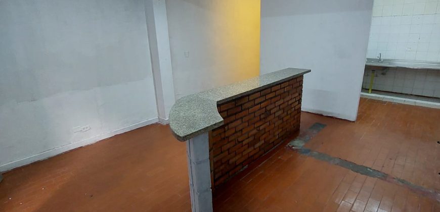 VENDO LOCAL EN LAURELES