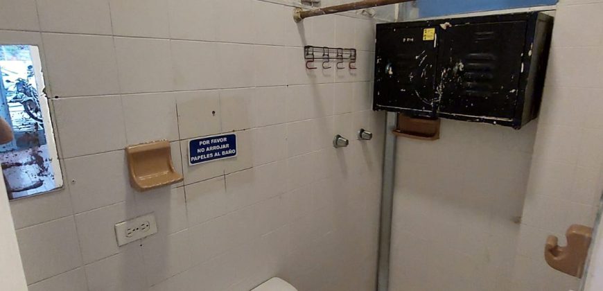 VENDO LOCAL EN LAURELES