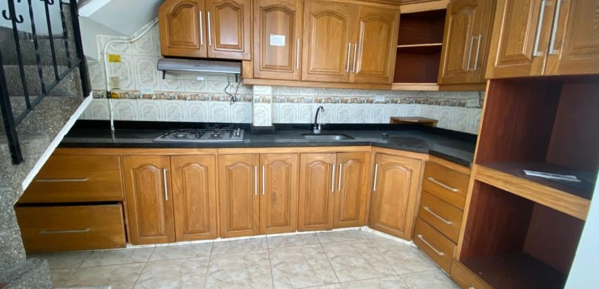 VENDO CASA DÚPLEX CASTILLA