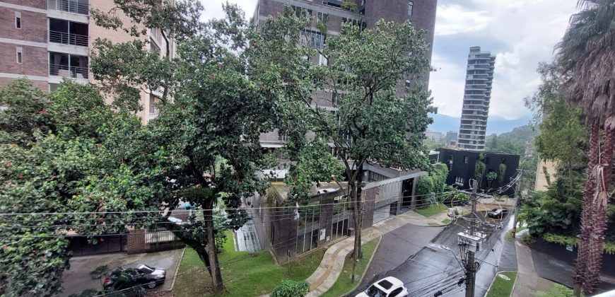 ARRIENDO APARTAMENTO EN EL POBLADO