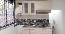 ARRIENDO LOCAL / OFICINA EN LAURELES