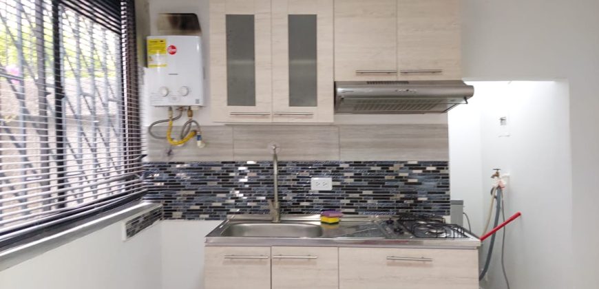 ARRIENDO LOCAL / OFICINA EN LAURELES