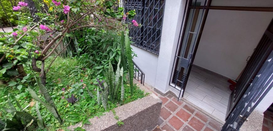 ARRIENDO LOCAL / OFICINA EN LAURELES