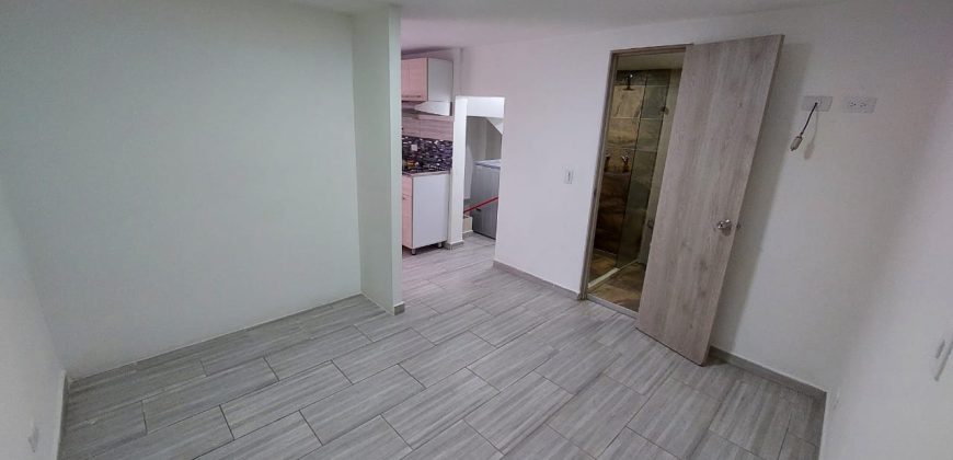 ARRIENDO LOCAL / OFICINA EN LAURELES