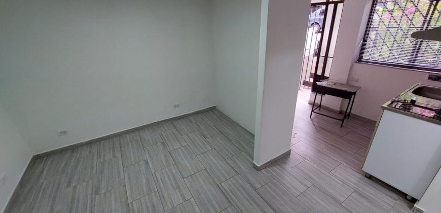 ARRIENDO LOCAL / OFICINA EN LAURELES
