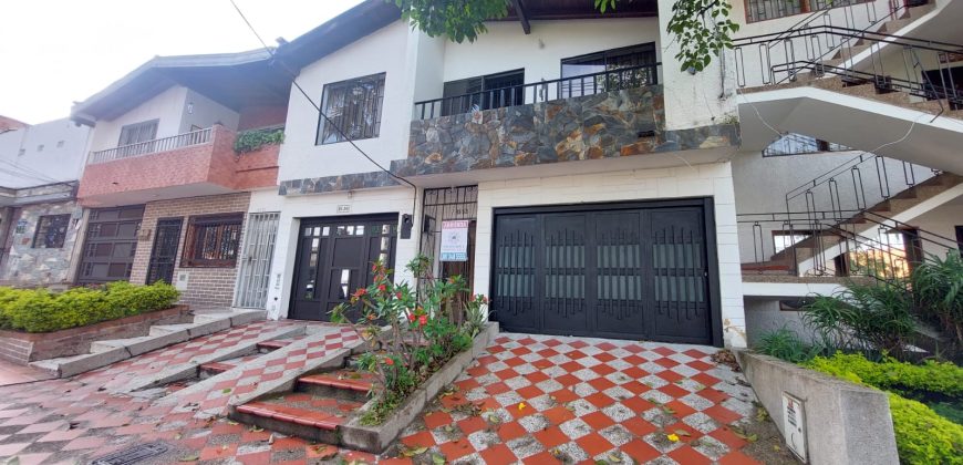 ARRIENDO CASA COMERCIAL EN SIMÓN BOLÍVAR