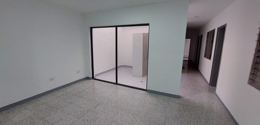ARRIENDO CASA COMERCIAL EN SIMÓN BOLÍVAR