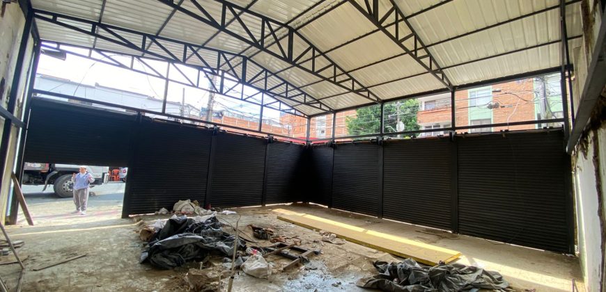 ARRIENDO LOCAL ESQUINERO EN SANTA MONICA