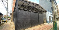 ARRIENDO LOCAL ESQUINERO EN SANTA MONICA