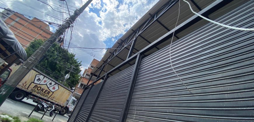 ARRIENDO LOCAL ESQUINERO EN SANTA MONICA