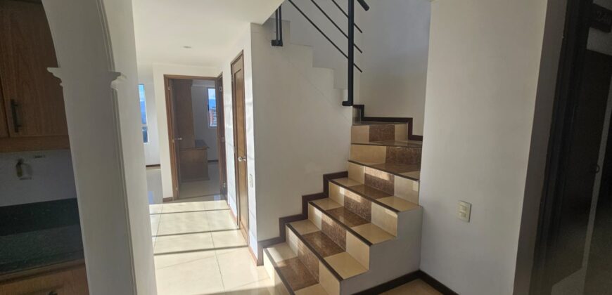 ARRIENDO APARTAMENTO DUPLEX EL POBLADO-MEDELLIN