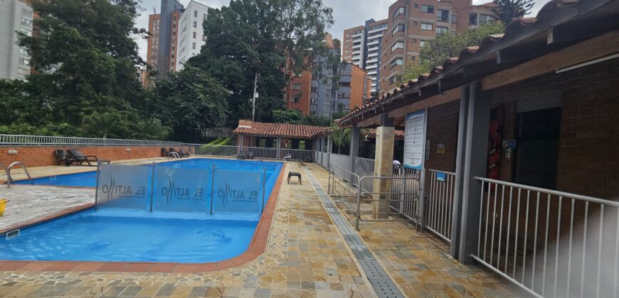VENDO APARTAMENTO LOMA DE LOS BERNAL
