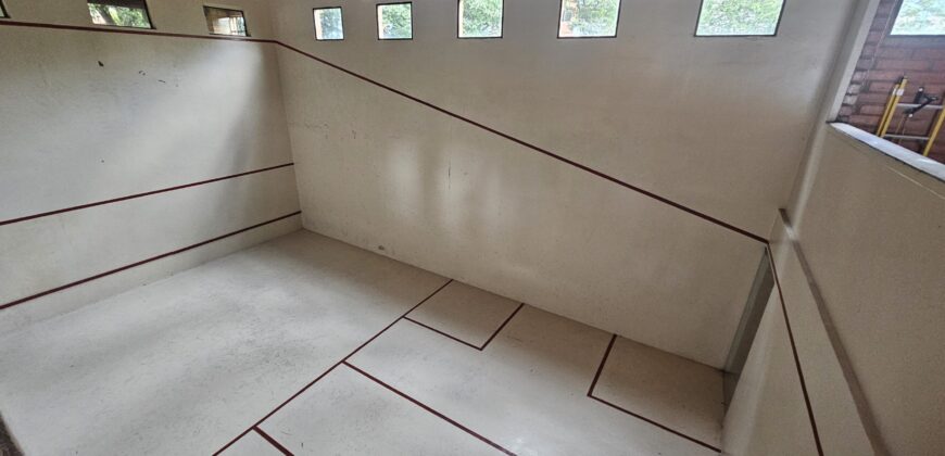 VENDO APARTAMENTO LOMA DE LOS BERNAL