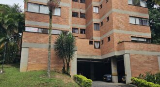 VENDO APARTAMENTO LOMA DE LOS BERNAL