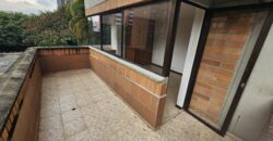 VENDO APARTAMENTO LOMA DE LOS BERNAL