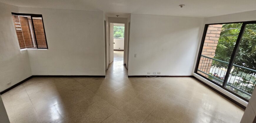 VENDO APARTAMENTO LOMA DE LOS BERNAL