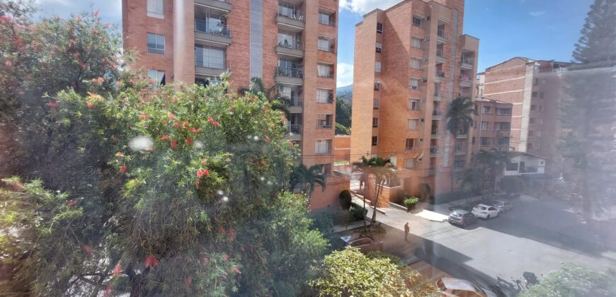 ARRIENDO APARTAMENTO EN LA FLORESTA