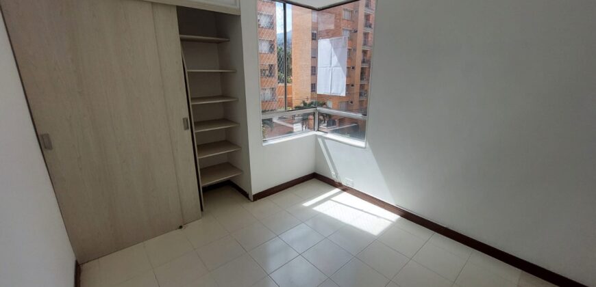ARRIENDO APARTAMENTO EN LA FLORESTA