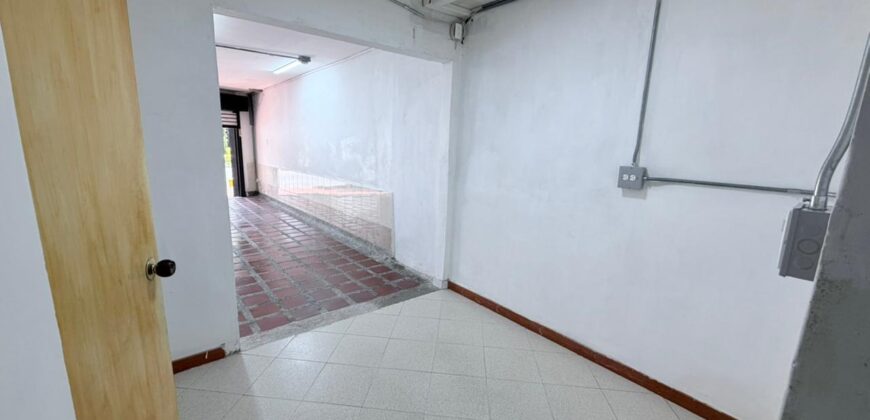 ARRIENDO LOCAL COMERCIAL EN LAURELES
