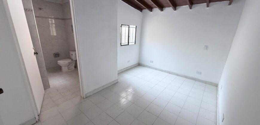 ARRIENDO CASA EN CALASANZ