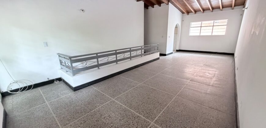 ARRIENDO CASA EN CALASANZ