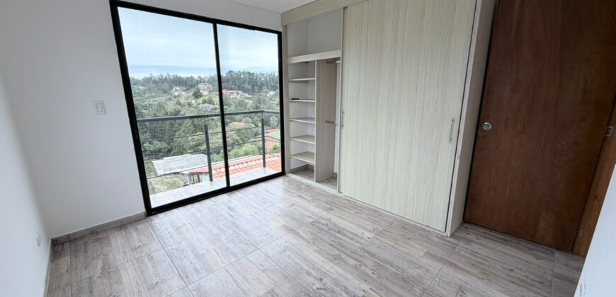 Arriendo casa en Santa Elena