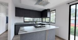 Arriendo casa en Santa Elena